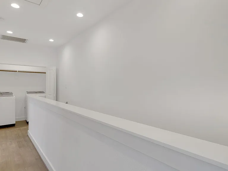 1526 Chestnut St — Photo 29