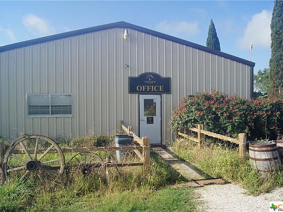 3rd image of 838 State Highway 72 W