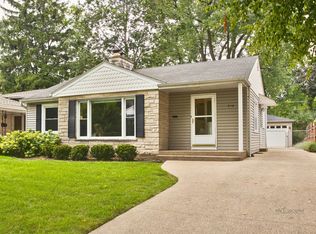 216 S George St, Mount Prospect, IL 60056