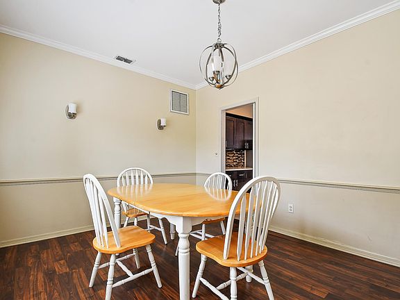 5th image of 1102 Washington Ave #1102