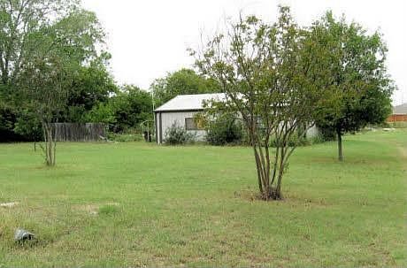 1st image of 404 Oak Haven Dr