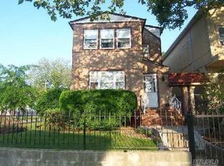 13901 233rd St, Rosedale, NY 11422