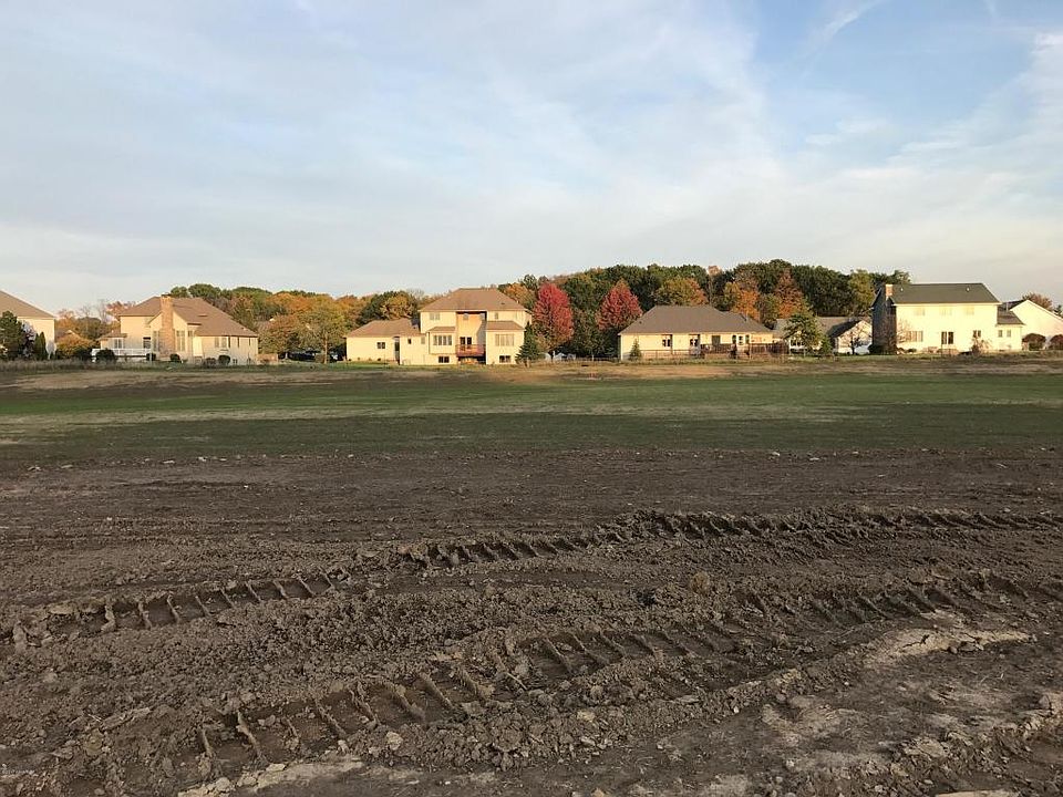 2nd image of 5668 Stonebridge Dr