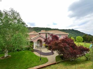 24868 Palomares Rd, Castro Valley, CA 94552