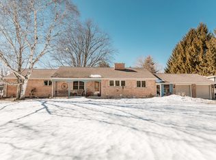 1245 Simon Dr, Brookfield, WI 53005
