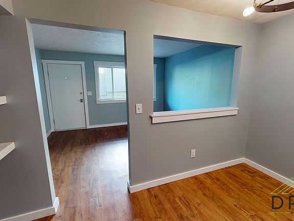 5th image of 326 E Hillsdale St #4