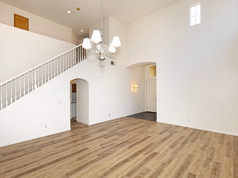 3335 Park Ridge Dr — Photo 8