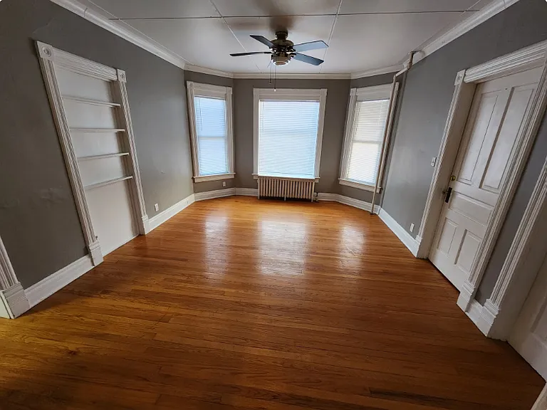 207 N 6th St #1 — Photo 15