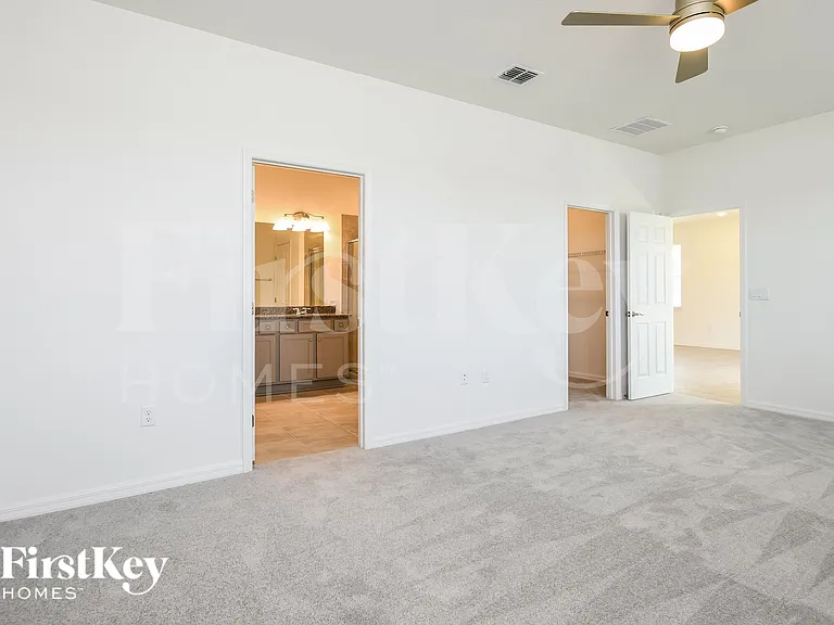 1618 Isleta Loop — Photo 9
