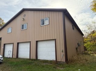 23840 E 2000th Rd, Dennison, IL 62423