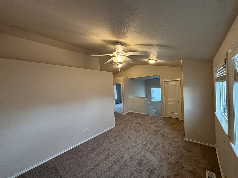 secondary living room