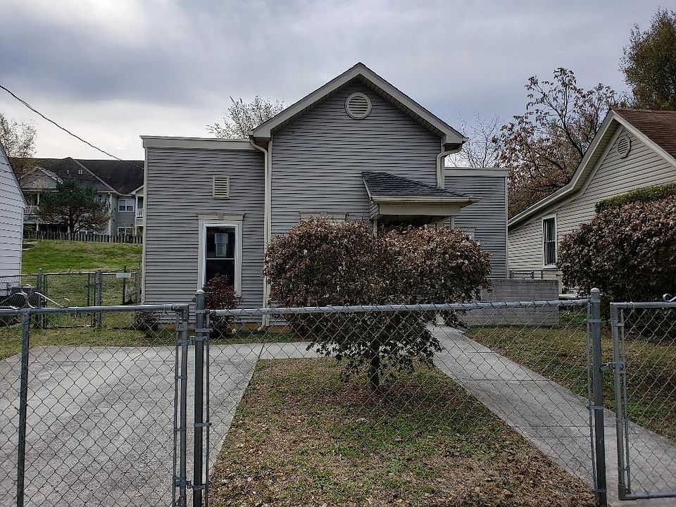 1st image of 918 Loudon Ave NW