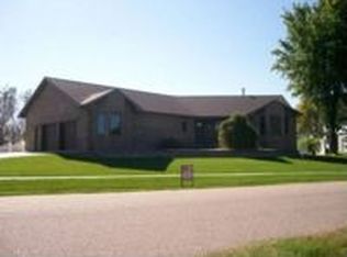 4615 Deva Dr, Grand Island, NE 68801