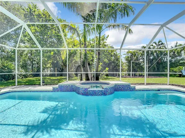 6354 Saint Andrews Cir S, Fort Myers, FL 33919