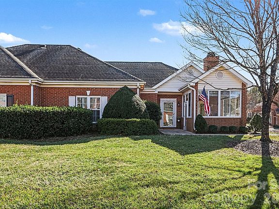 3rd image of 8327 Olde Troon Dr