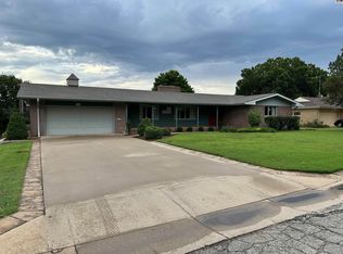 542 Terrace Dr, Pratt, KS 67124