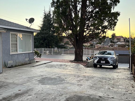 4th image of 345 E Graves Ave
