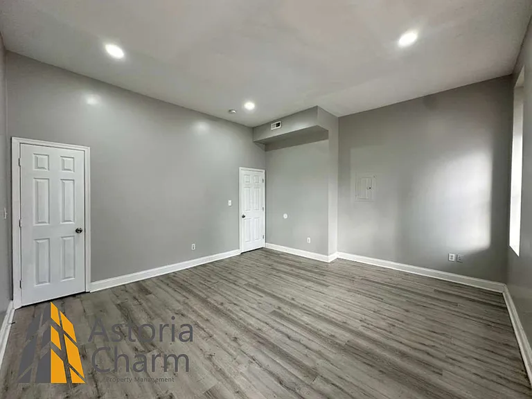 1918 N Charles St #2 — Photo 9