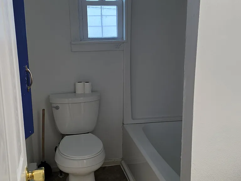 11 E Main St #11 — Photo 12