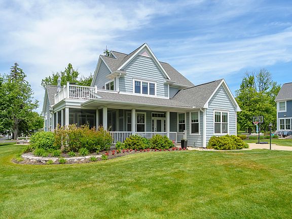 3rd image of 7179 Windcliff Dr