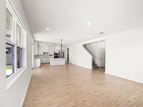 3rd image of 5005 Golden River Ln