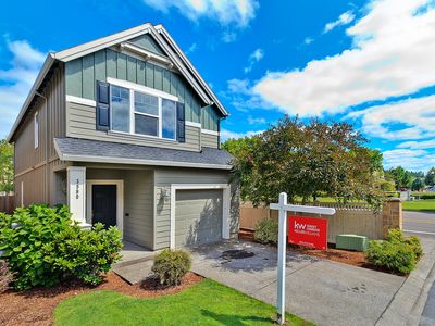3590 SE Pinewood Way, Hillsboro, OR, 97123