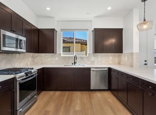 1211 Stonemark Pl #2, Vista, CA 92081
