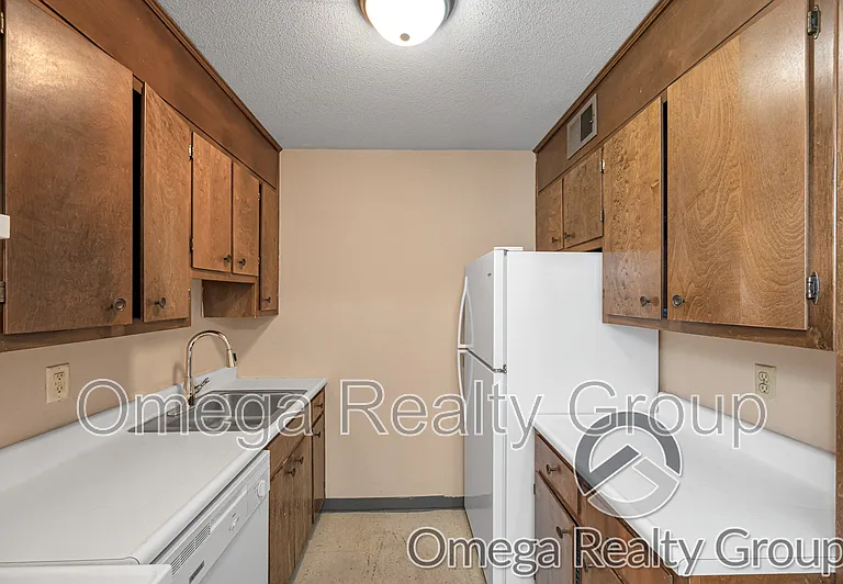 2901 18th Ave #8 — Photo 7
