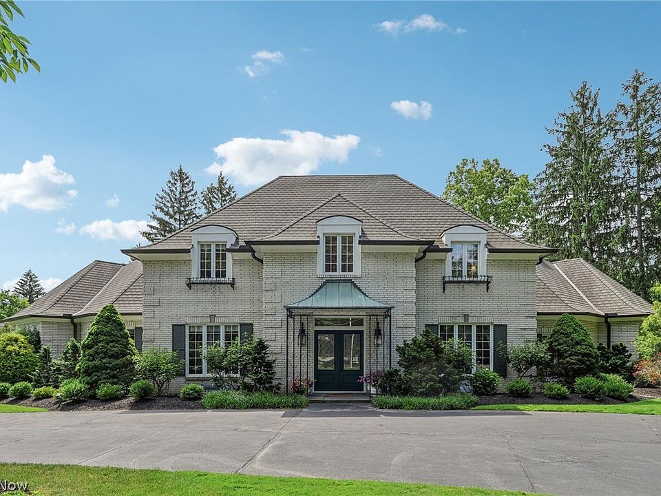 1st image of 39 Pepper Creek Dr