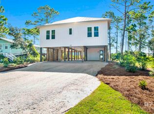 127 W 8th Ave, Gulf Shores, AL 36542
