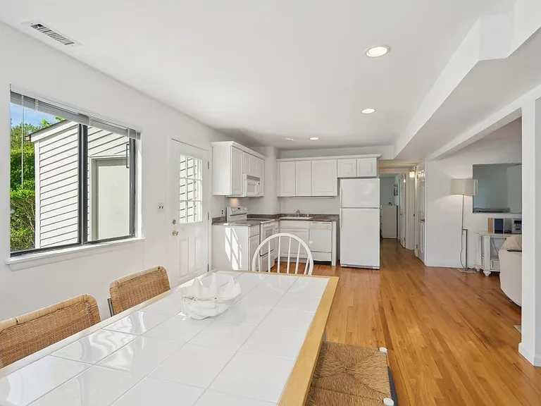 45 Williams Way — Photo 18
