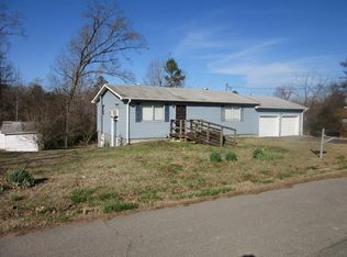 318 Rains St, Parsons, TN 38363
