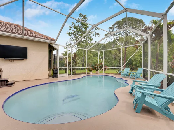 573 SW Saint Kitts Cove, Port St Lucie, FL 34986