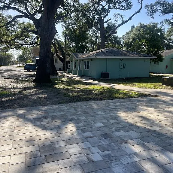 1552 S Myrtle Ave — Photo 7