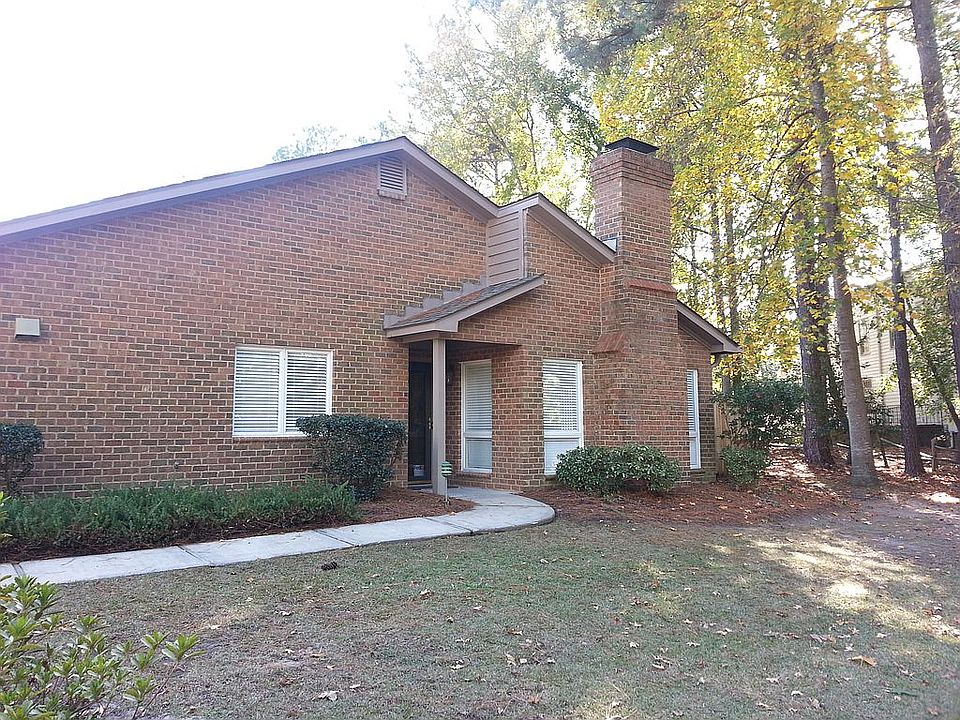 1st image of 11 Palmetto Pl