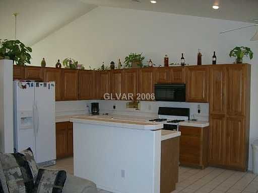 2nd image of 7831 Locke Haven Dr