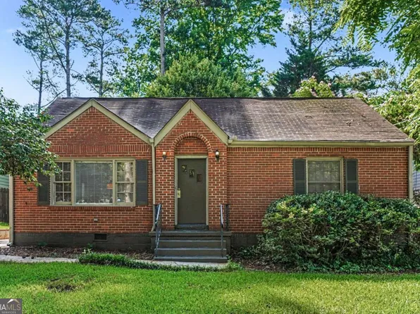 1511 Deerwood Dr, Decatur, GA 30030