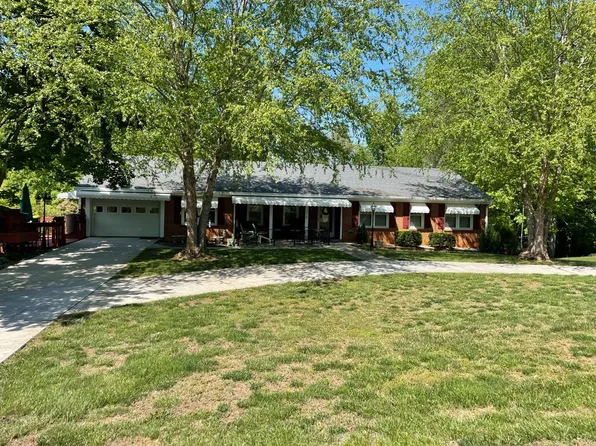 176 Gouyer Dr, Madison Heights, VA 24572