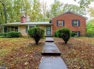 18300 Sharon Rd, Triangle, VA 22172