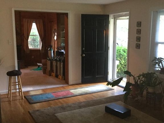 4th image of 8712 Greenford Dr