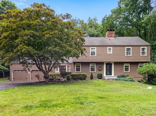 37 Old Green Rd, Sandy Hook, CT 06482