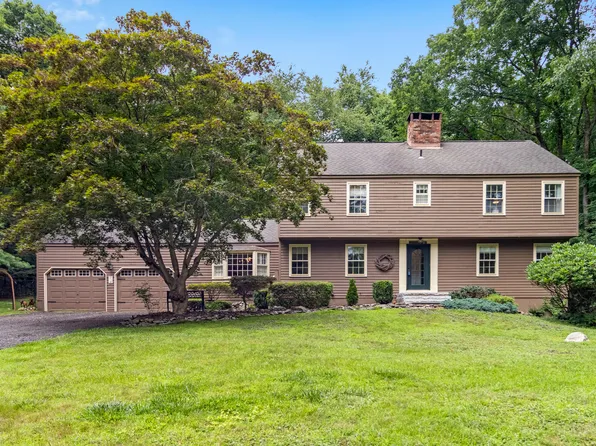 37 Old Green Road, Newtown, CT 06482