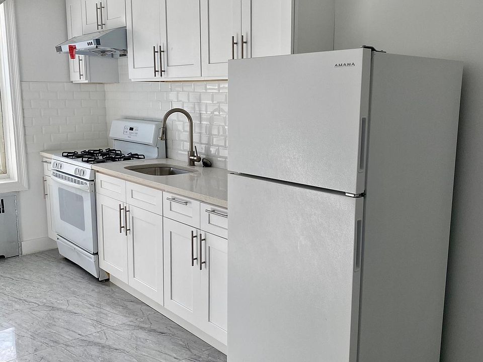 1st image of 14011 Ash Ave #5A