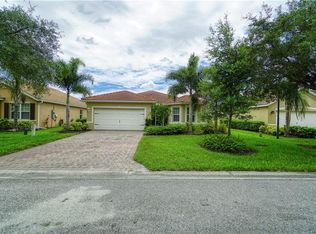 2923 Apple Blossom Dr, Alva, FL 33920
