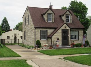 1437 Bertch Ave, Waterloo, IA 50702