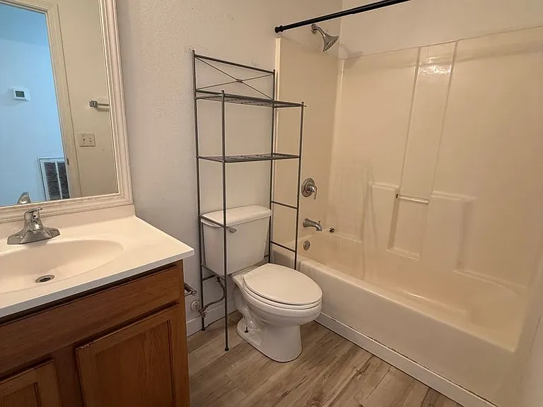 4031 White Oak Rd — Photo 24
