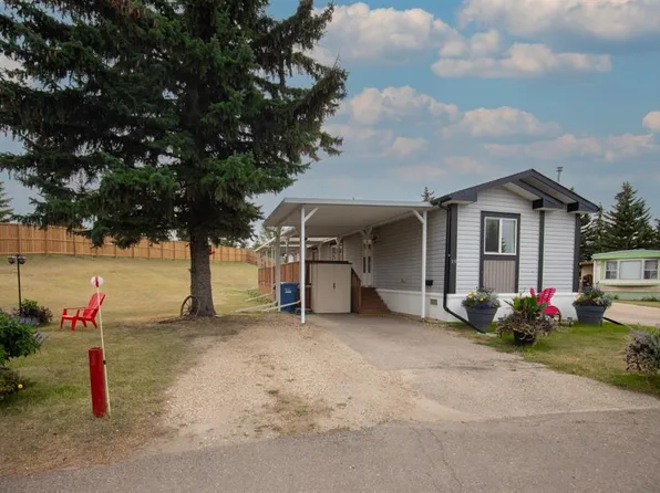 28 Parkside Dr, Red Deer, AB T4P 1K1