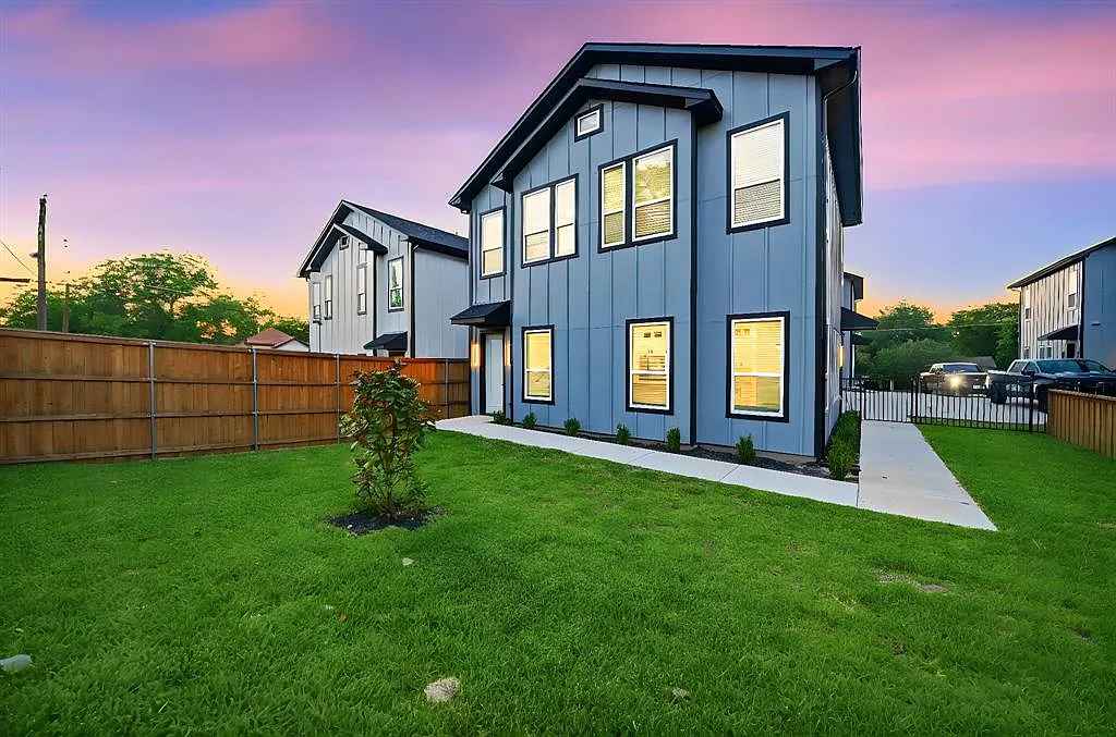 3 bed, 2.5 bath, 2399 sqft, $3,700 — Photo 4