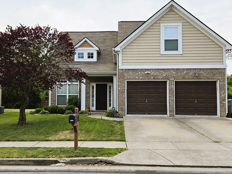 4213 Longfellow Dr — Photo 2