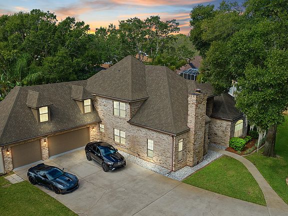 3rd image of 4 Leisure Wood Way